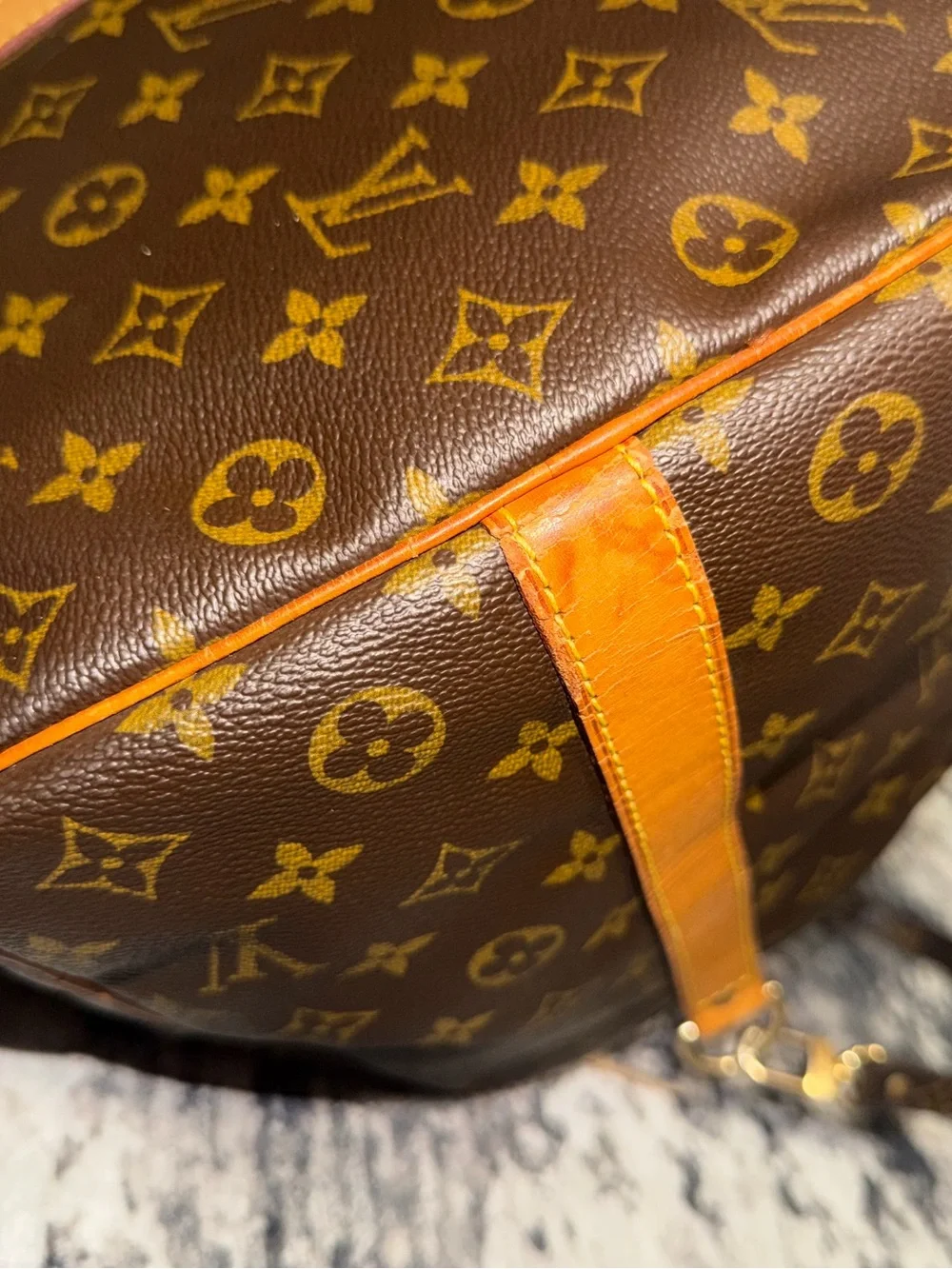 Louis Vuitton — Monogram Keepall 50 Bandoulière #265